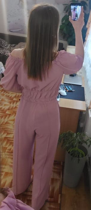 Продам легкий, летние, женский костюм