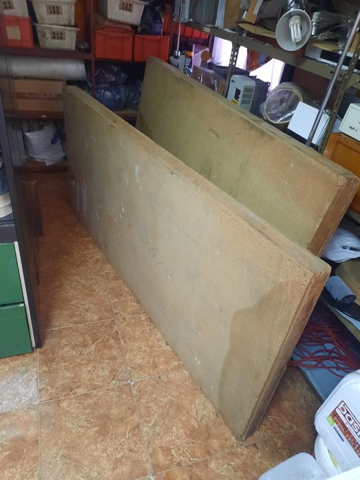 Portas em vidro, já usadas em exposição