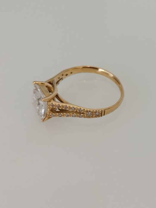 Anel em ouro de 19,2kt