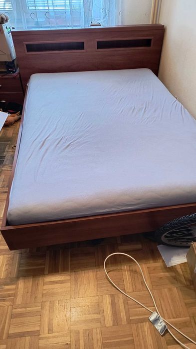NOWA CENA Sypialnia VOX, łóżko, 3 szafy, komoda, szafka nocna, półki