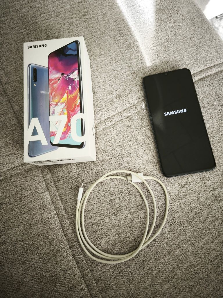 Samsung A70 stan bardzo dobry