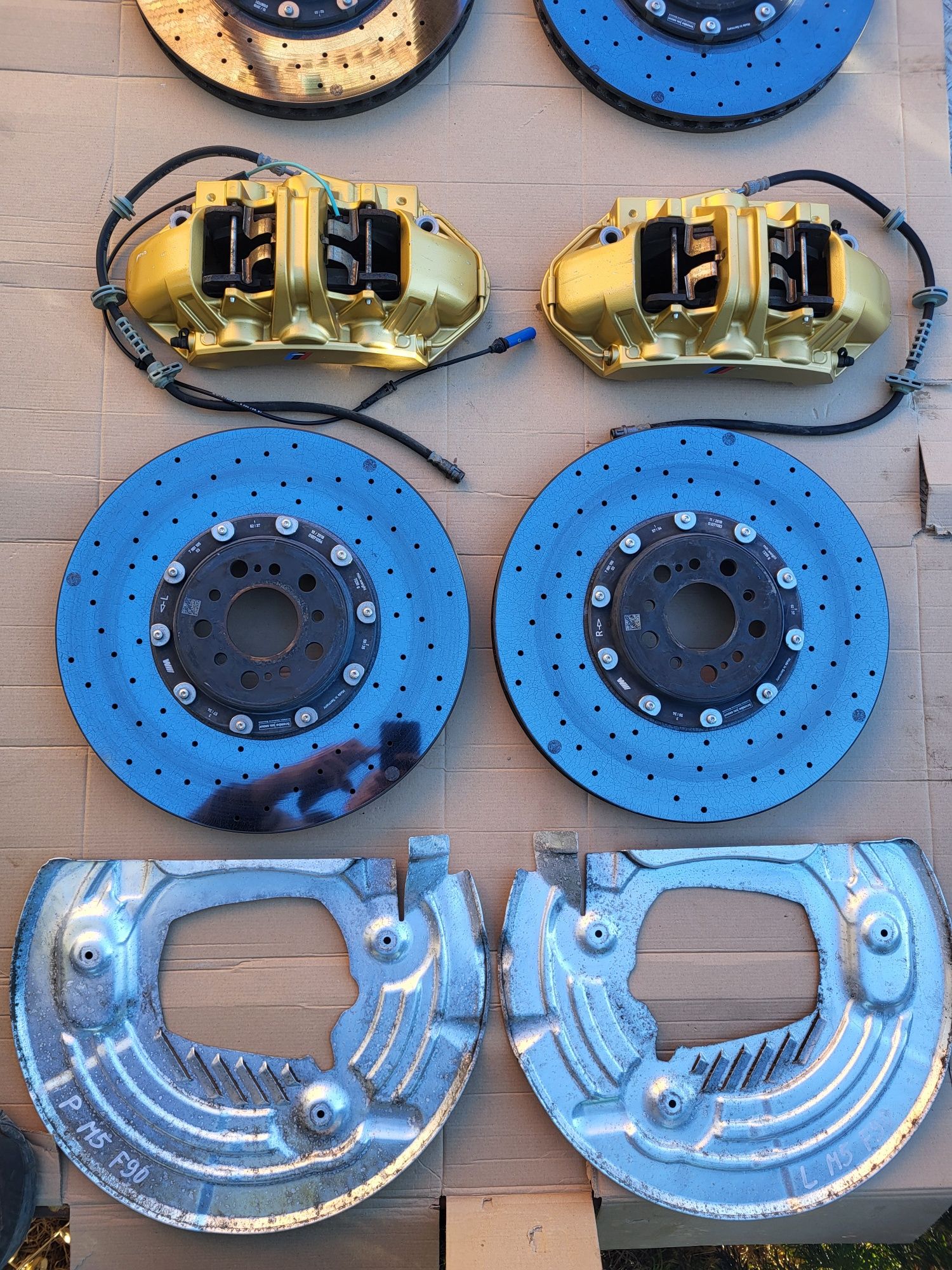 Zaciski Tarcze hamulcowe Ceramika Przód Tył bmw m5 f90 G30 m8 f92 f93