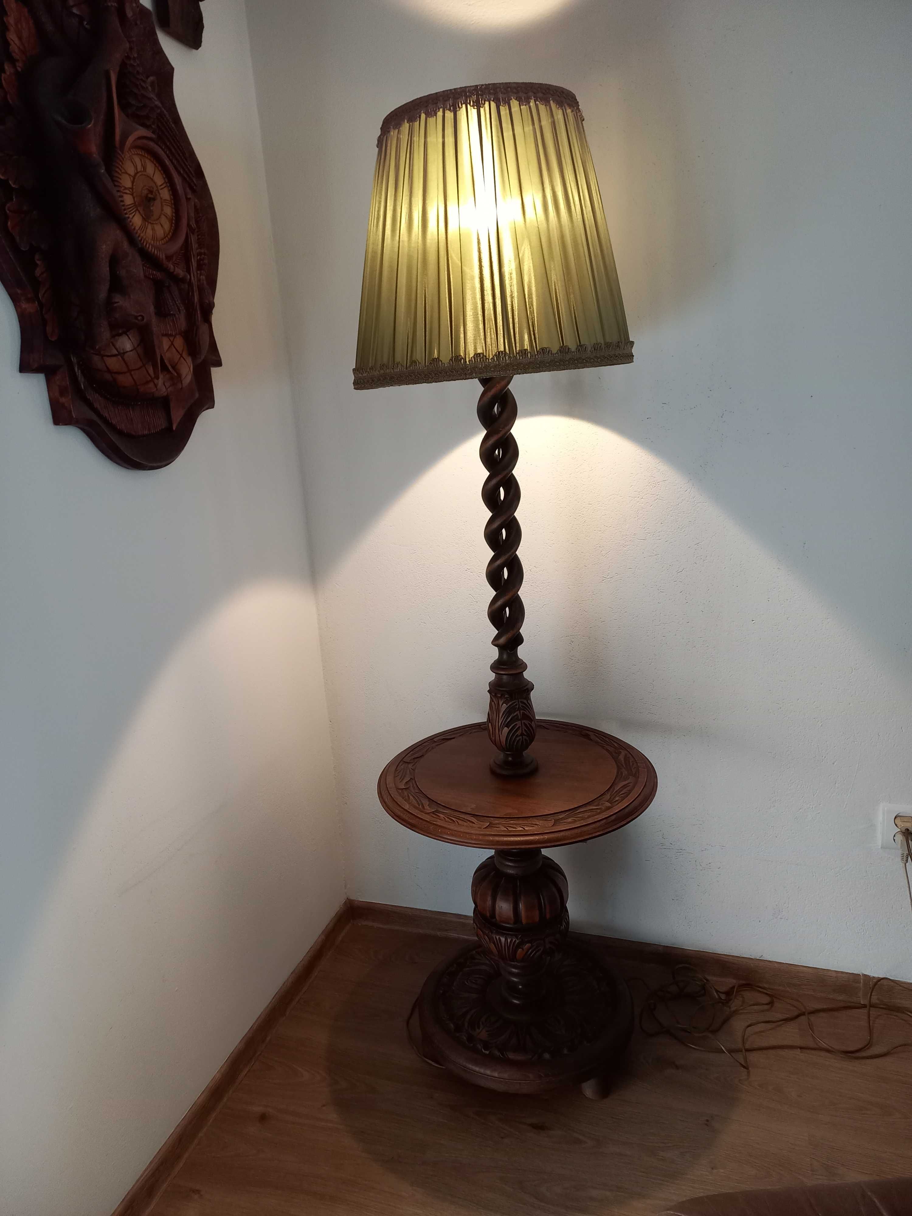Lampa drewniana rzeźbiona, niepowtarzalna