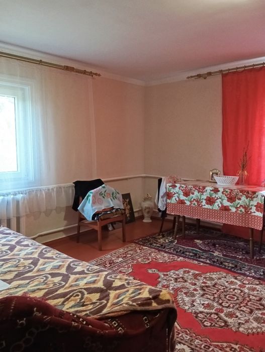 Продам будинок 3 гаражами,в 12 км.від м.Горохів!Або обмін!