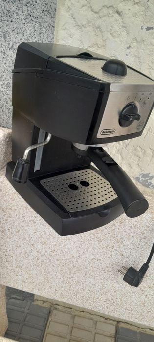 Máquina  de  café  elétrica