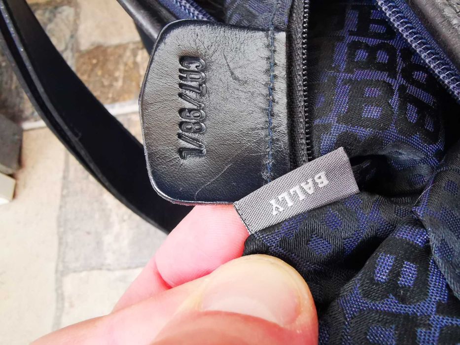 Сумка через плечо Bally Original Leather оригинал отличное состояние