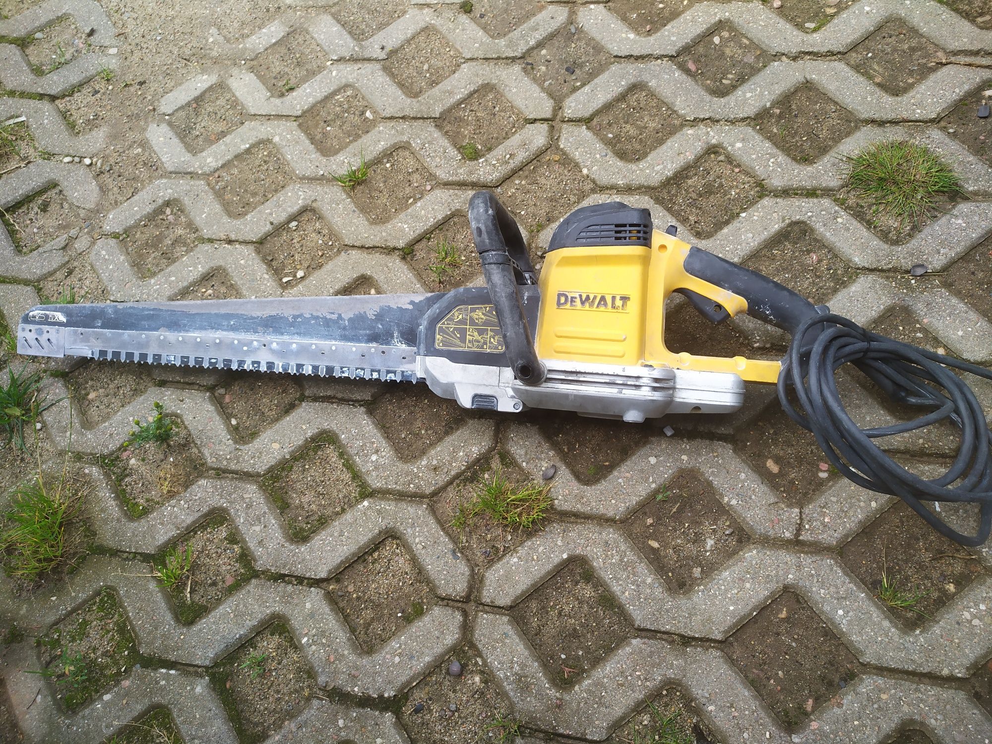 Aligator pila do gazobetonu DeWalt DWE 397