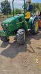 Venda de trator John Deere 1046