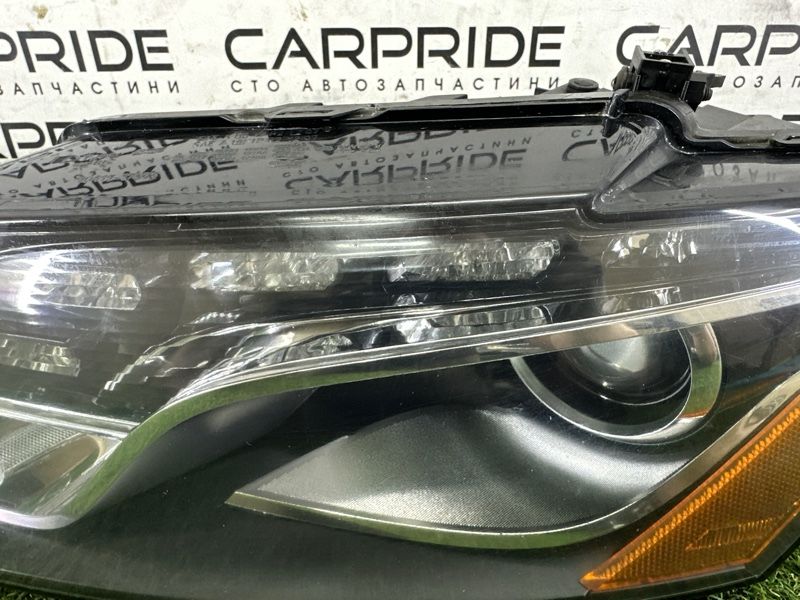 Фара левая AUDI Q5 8R 2.0 CAEB 2012