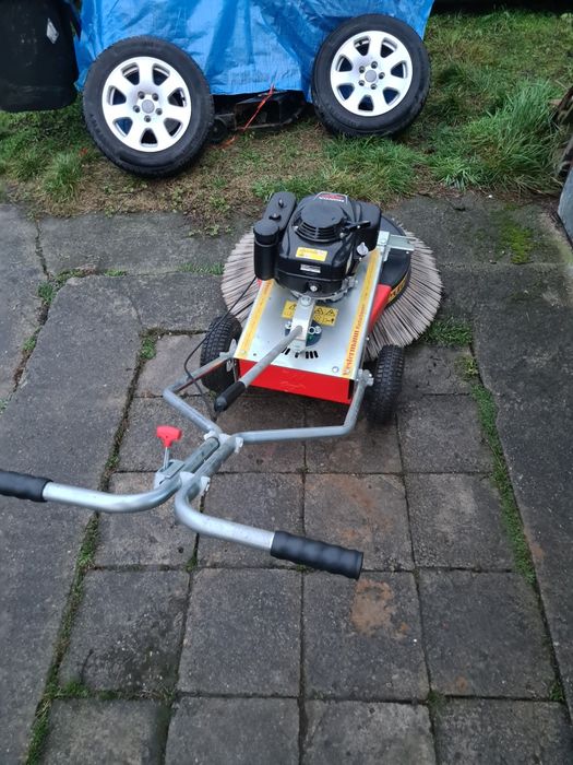 Zamiatarka ręczna Westermann WR870 silnik honda  2021rok nowa