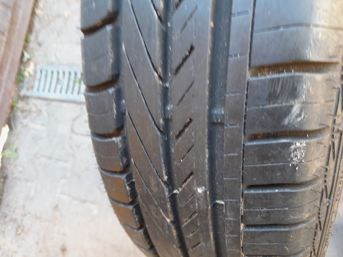 Goodyear 185/65R15 opony letnie 2 szt