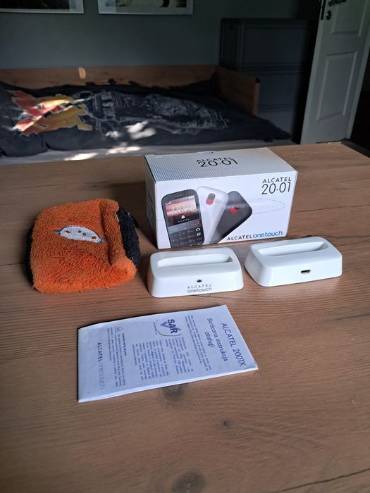 Stacje ładowania i etui do Alcatel onetuch