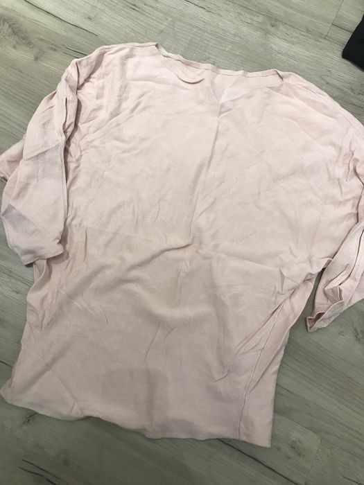 Orsay sweterek krój nietoperz rozcięcie na ramionach S róż pudrowy