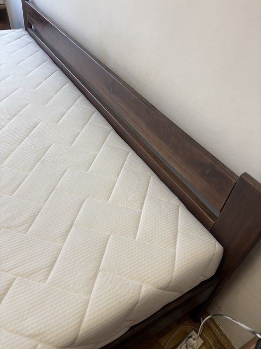 Łóżko z materacem 200x200 okazja ledwo uzywane pół ceny