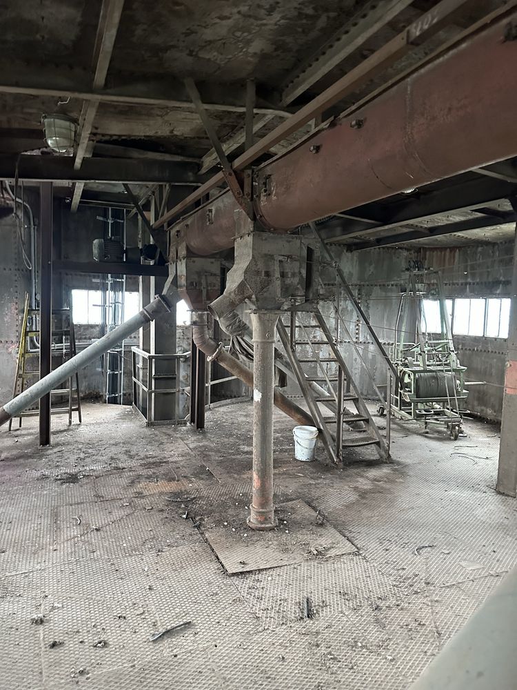 Silos, magazyn na zboże elewatory zbożowe,8 szt., pojemnosc 3000t