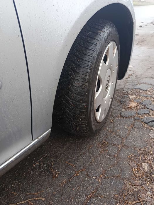 Фольксваген Гольф V продаж