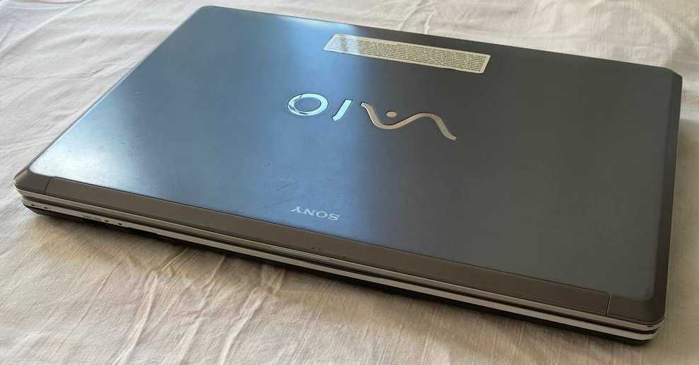 ноутбук Sony VGN-AW11XU 18,4" FullHd/C2D T9600/4Gb/GeForce 9600M GT