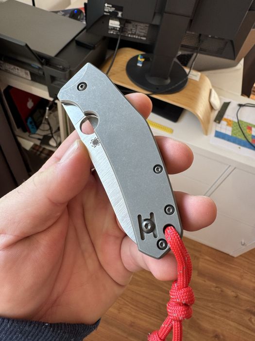 Nóż Spyderco Spydiechef