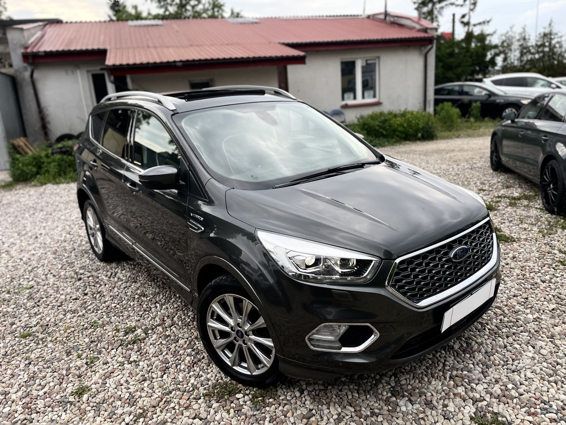 Ford Kuga Lift*Vignale*Panorama*Skora*Kamera*Sony*Park Assist*Org Lakier+Org Km*