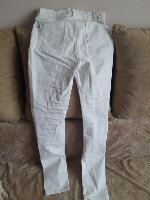 Spodnie białe zara 36
