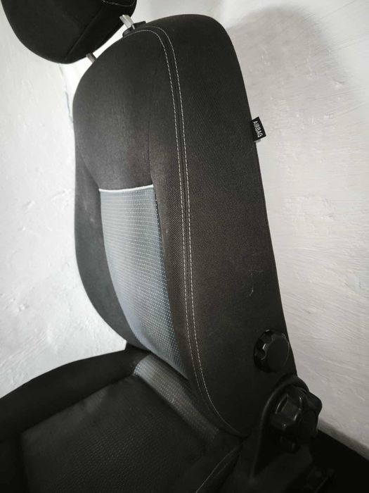 Komplet foteli do ford mondeo mk4