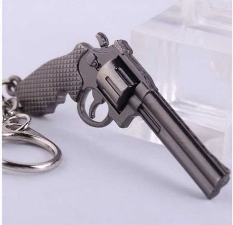 "Револьвер " брелок на ключі