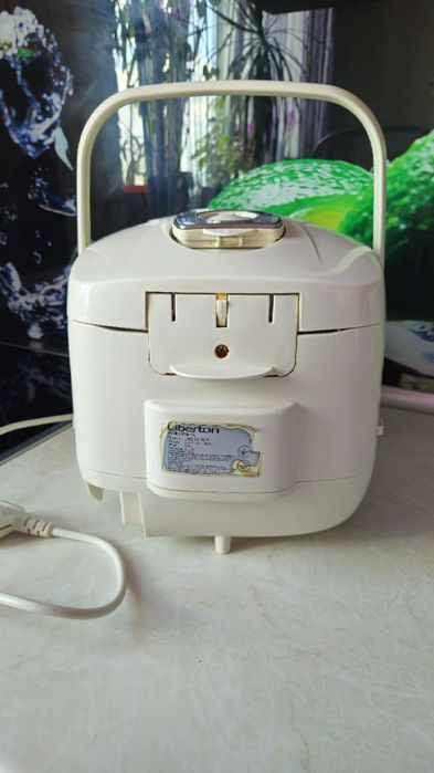 Фактически новая Мультиварка Liberton LMC 05-02
Всі у кого є хороша му