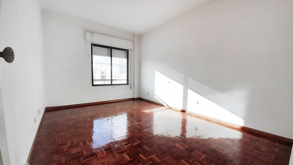 T3 no centro de Loulé junto ao Coreto, único apartamento no piso