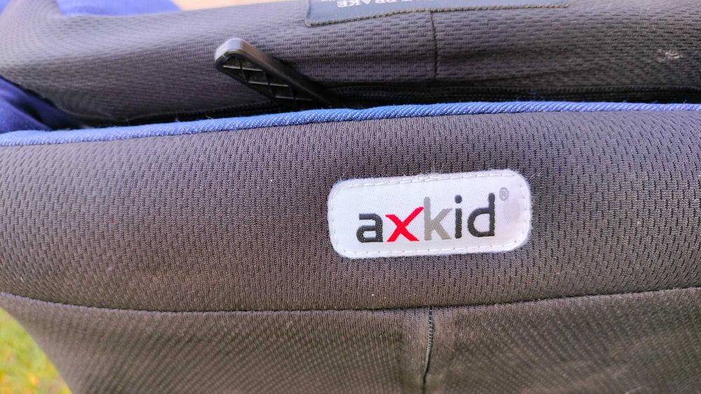 Fotelik samochodowy AXMiniKid
