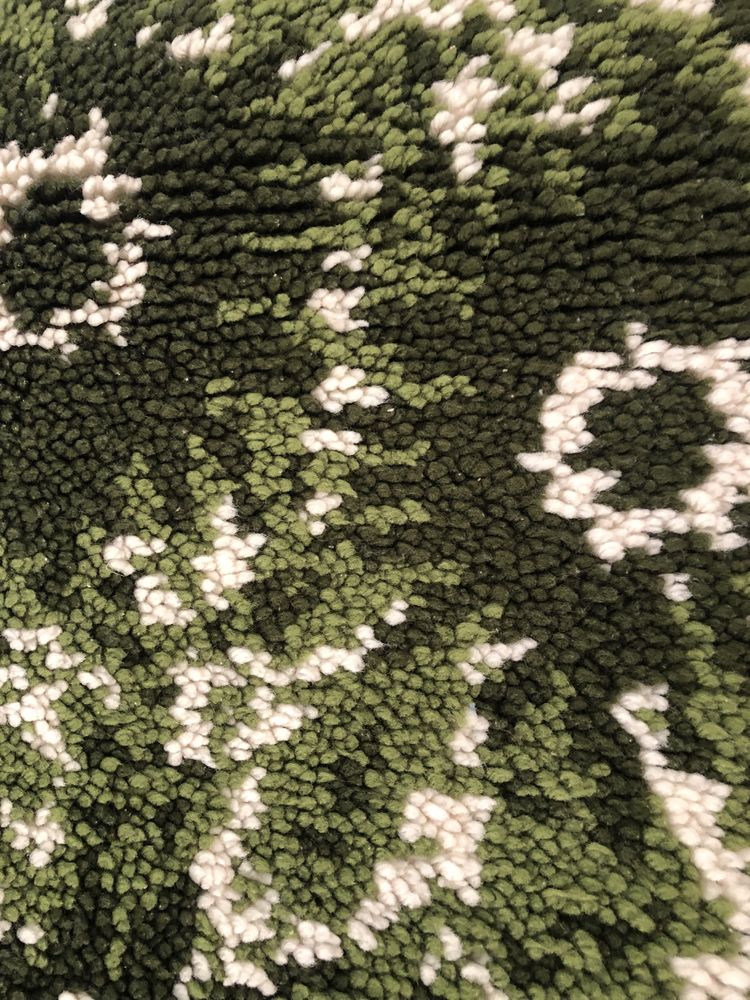 Carpete Oval feita à Mão verde e bege