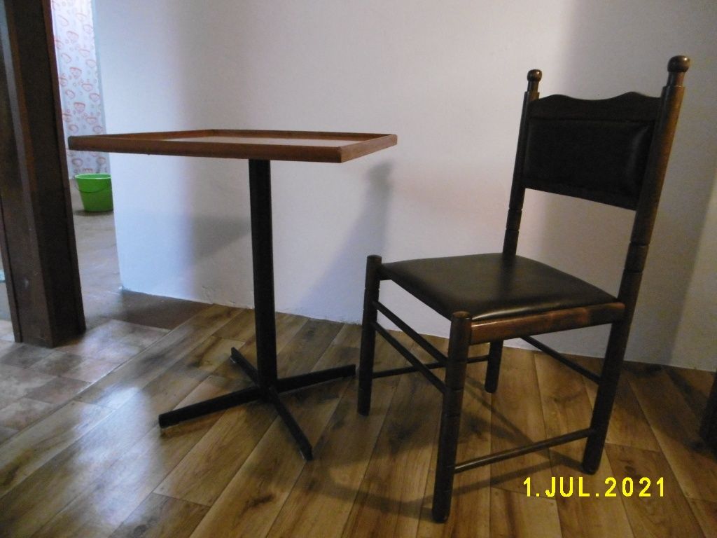 Zestaw 6 krzeseł krzesło PRL. Drewno plus skaj