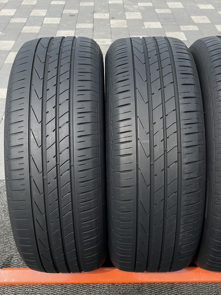 235/60R18 Hankook Літні шини з Німеччини чудовий стан