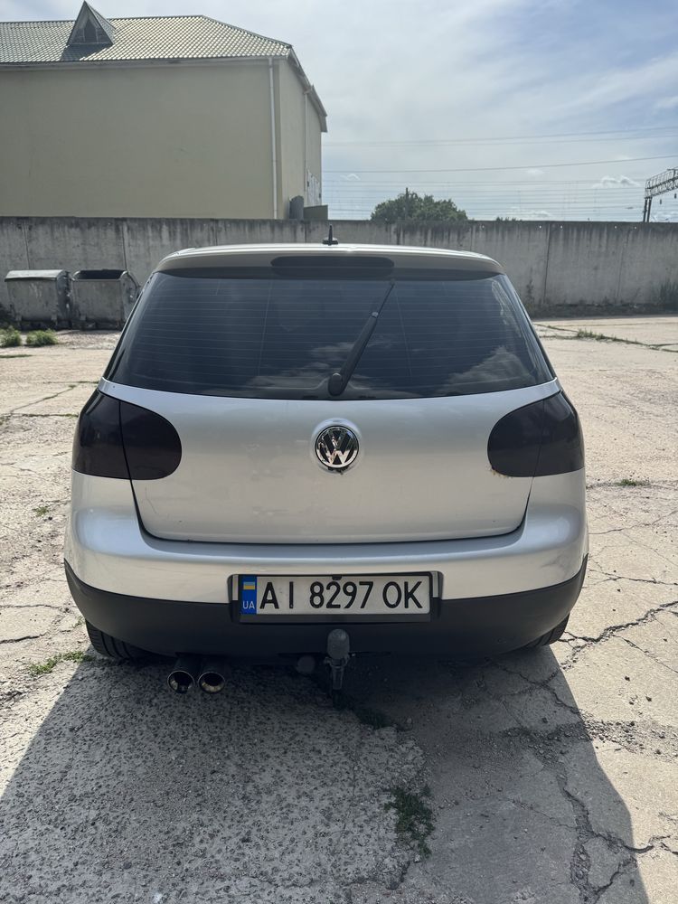 Voskswagen golf 5 в гарному технічному стані