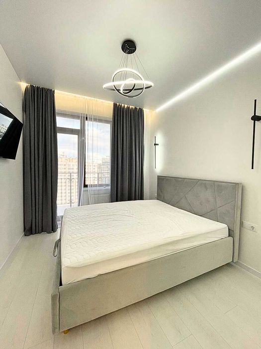 Панорама моря -Продажа 2-комнатной в ЖК Эллада-I с ремонтом и мебелью