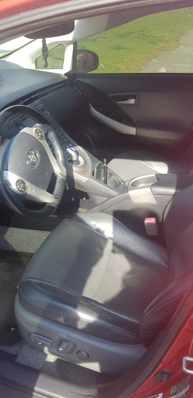 Аренда - Оренда Toyota Prius на вигідних умовах