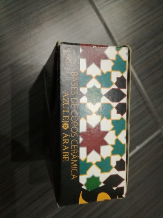 3 bases de copos de cerâmica em azulejo Árabe pintado à mão