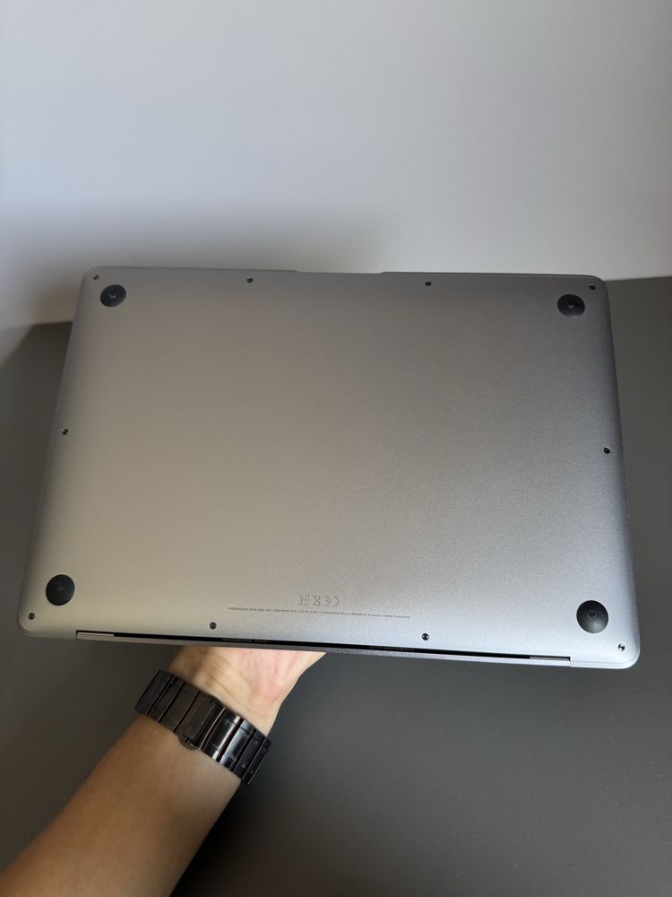 Macbook air m1 13” space gray