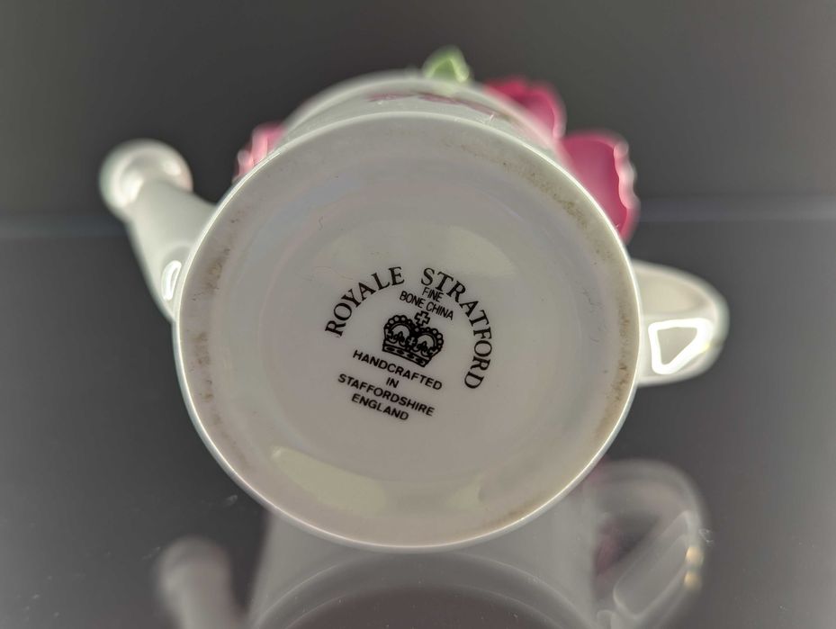 Колекційна порцелянова лійка з анемонами, Англія, кістяна порцеляна