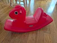 LITTLE TIKES – czerwony koń na biegunach