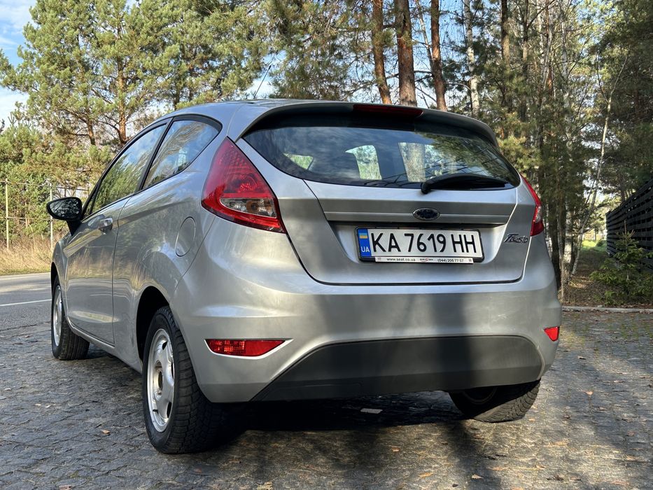 Форд Фієста в чудовому стані
