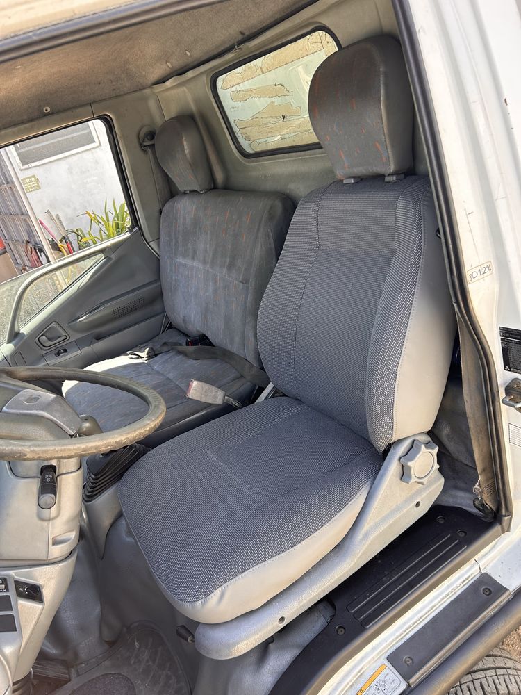 Vendo ou troco MITSUBISHI CANTER