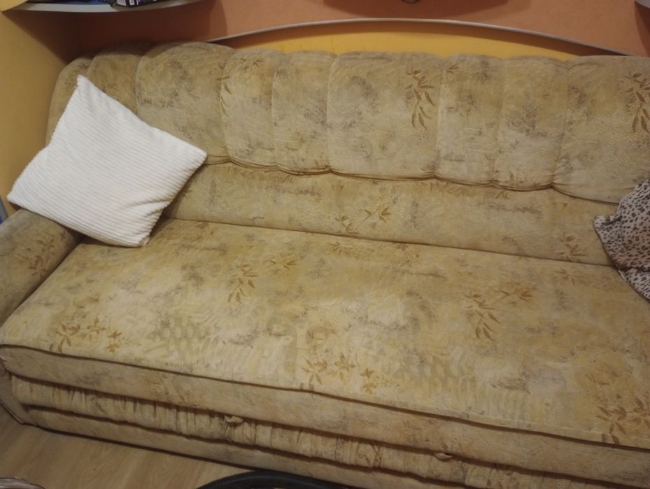 Диван. Самовивіз. Писати в приват