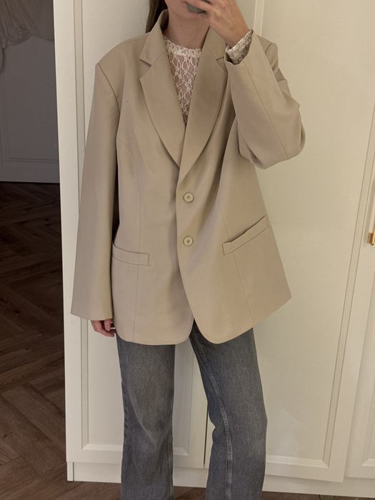 Бежевий піджак oversize