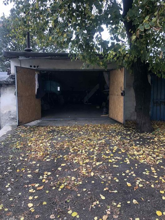 Продам гараж  в обществе Южное