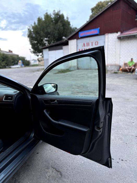 Продам VW Jetta 2012 року
