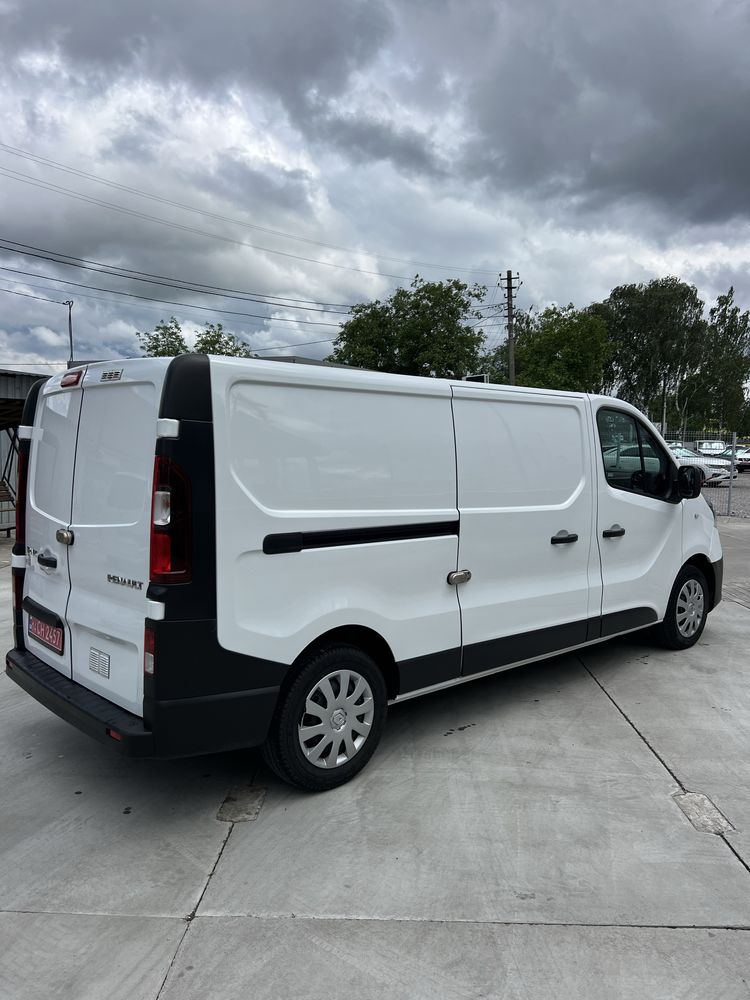 Renault Trafic 2020 рік 2,0