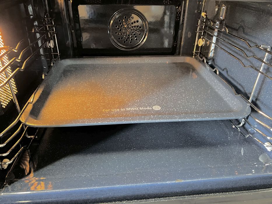 Духовка з свч Samsung 45 см  (Малайзія)