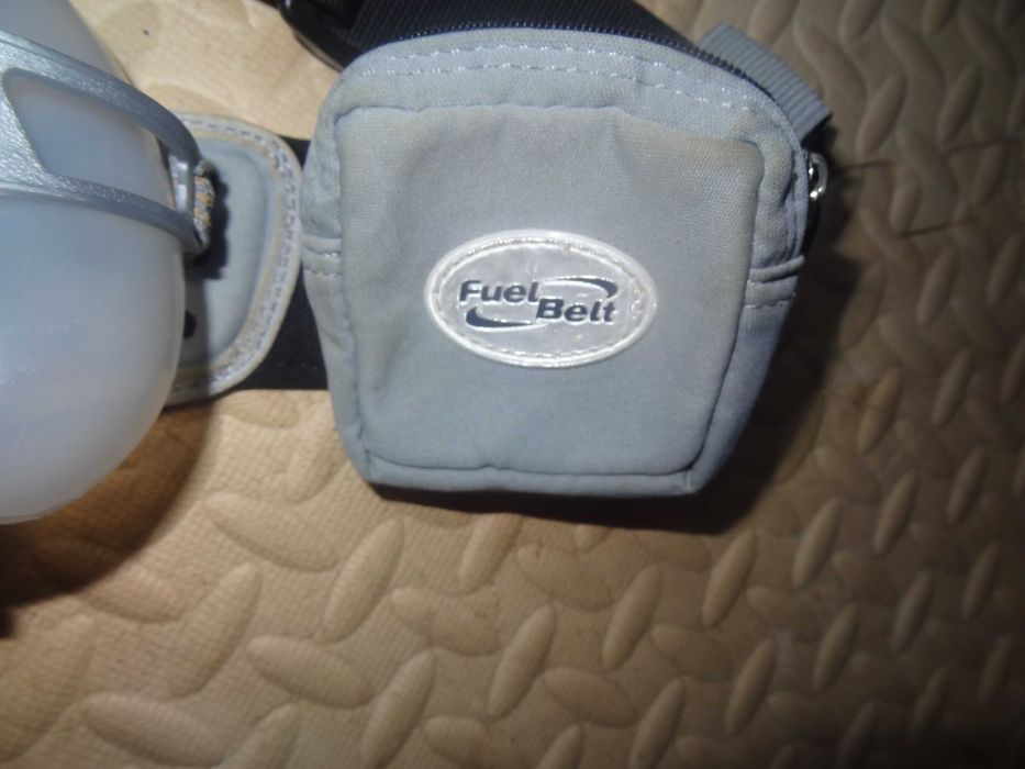 Пояс сумка для бега гидратор fuel belt.