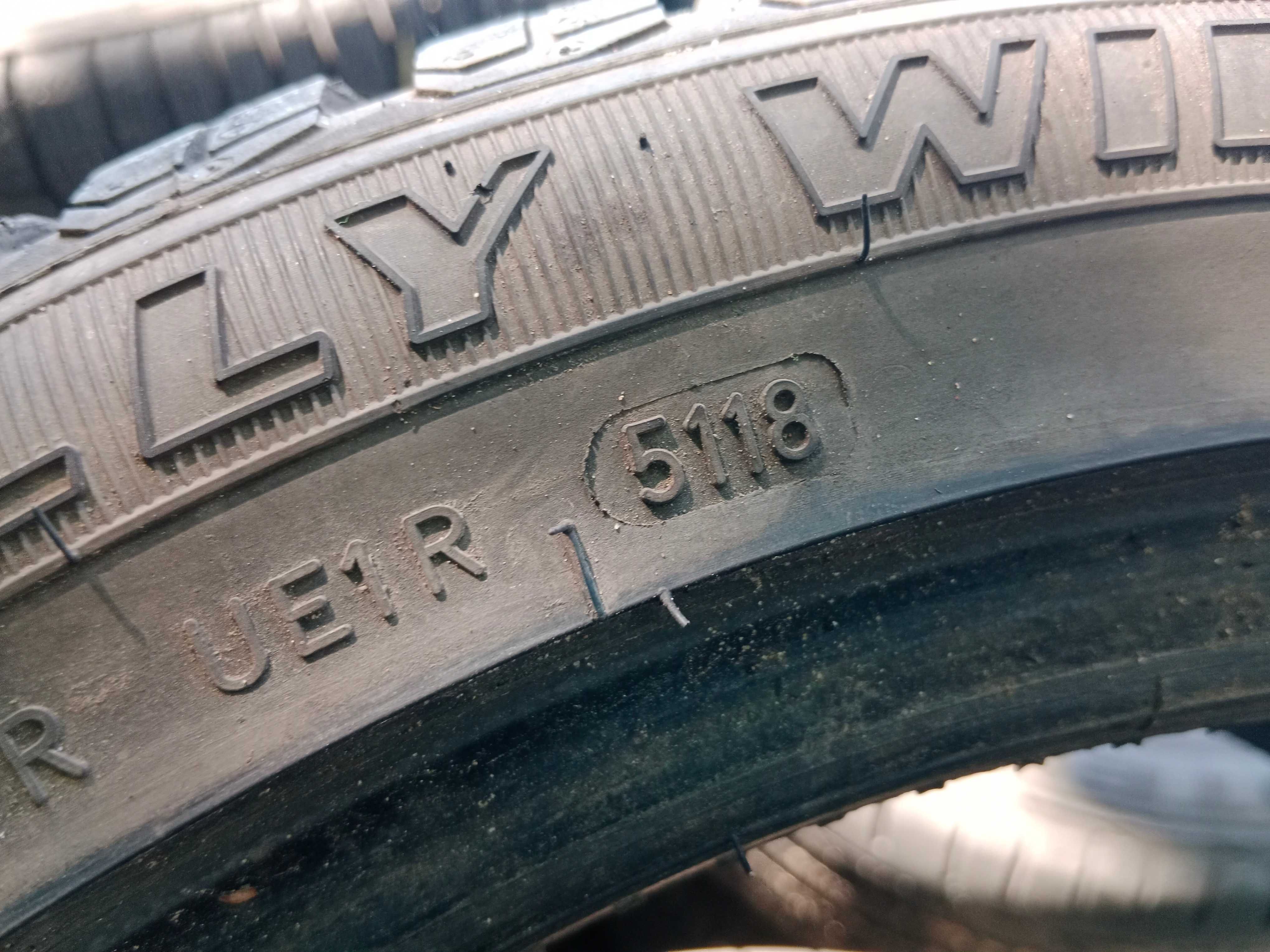 Opona używana 225/45R17 Kelly Winter HP 1szt.
