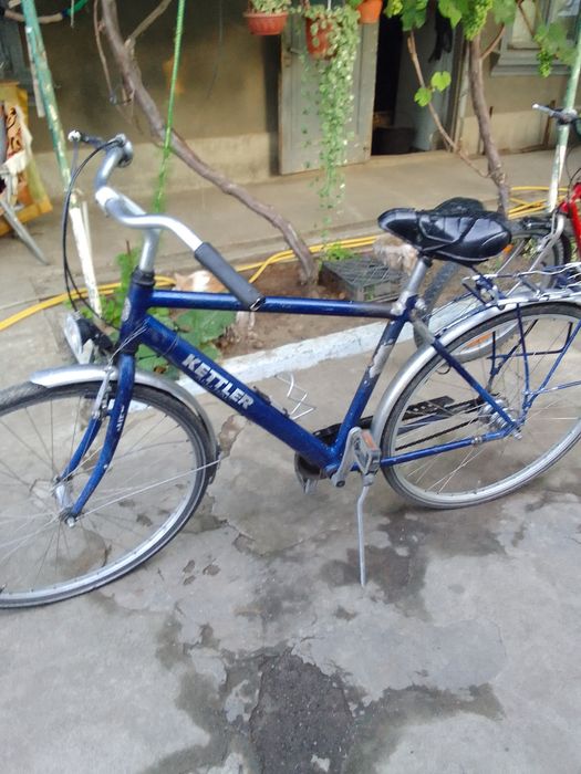 Продам два велосипеда один мужской другой женский3000 гр